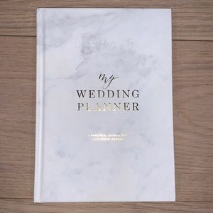 Wedding Planner book for the newly engaged!